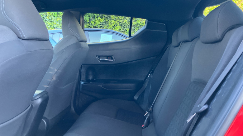 Toyota C-HR 1.8 Hybrid Design 5dr CVT Hybrid Hatchback